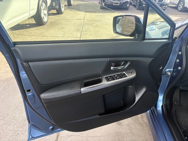 Subaru Impreza 2.0i Sport Limited PZEV 5-Door 2016