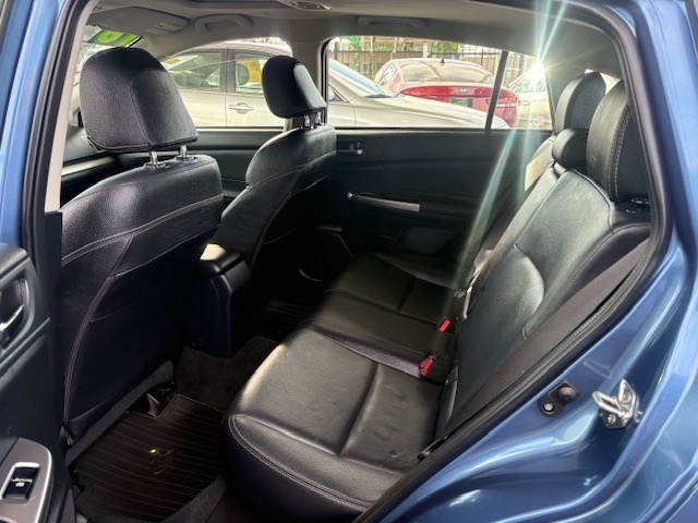 Subaru Impreza 2.0i Sport Limited PZEV 5-Door 2016