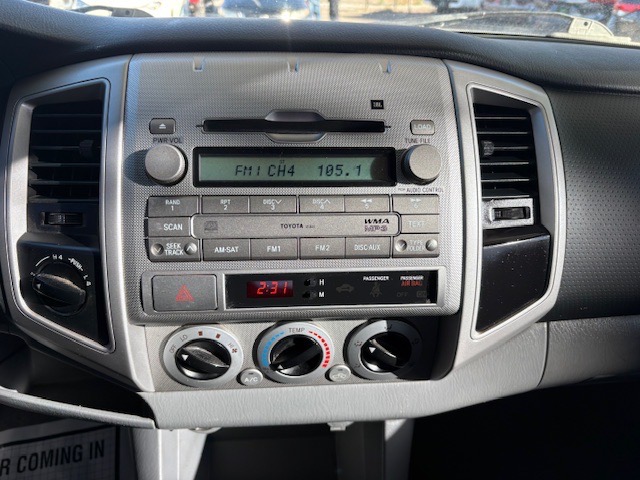 Toyota Tacoma Double Cab V6 4WD 2011