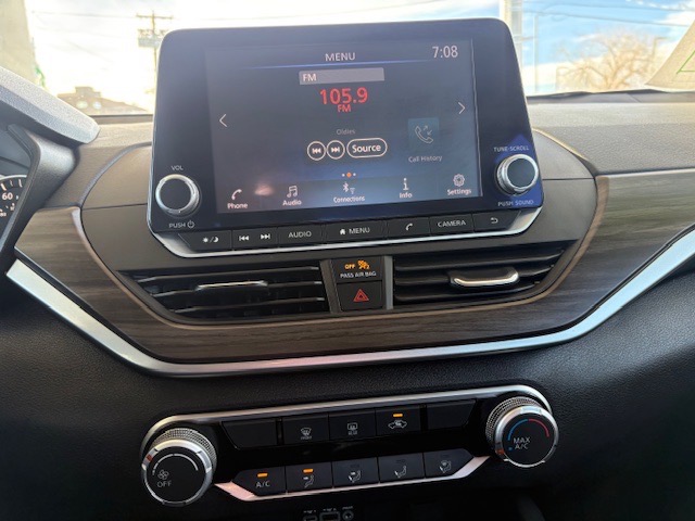 Nissan Altima 2.5 SV 2023