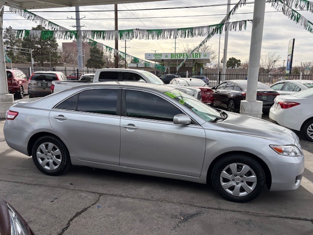 Toyota Camry LE 2010