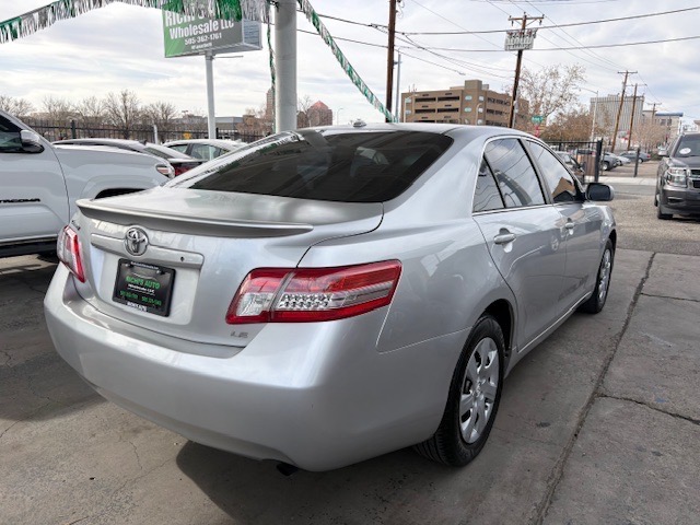 Toyota Camry LE 2010