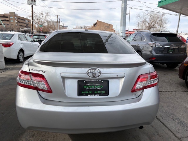 Toyota Camry LE 2010
