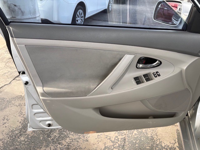 Toyota Camry LE 2010