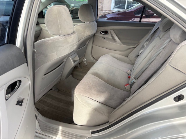 Toyota Camry LE 2010