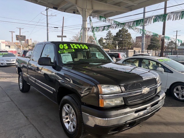 Chevrolet Silverado 1500 Work Truck Ext. Cab Short Bed 4WD 2005