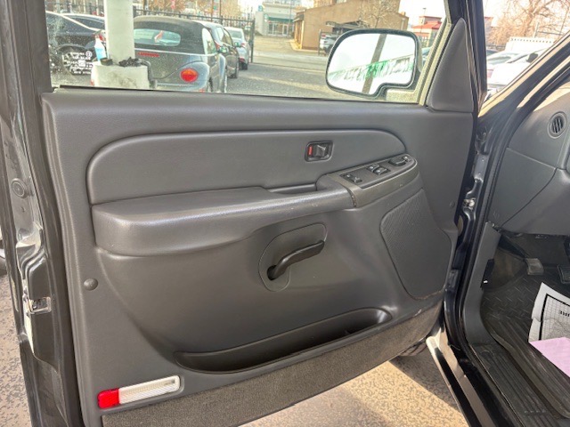 Chevrolet Silverado 1500 Work Truck Ext. Cab Short Bed 4WD 2005