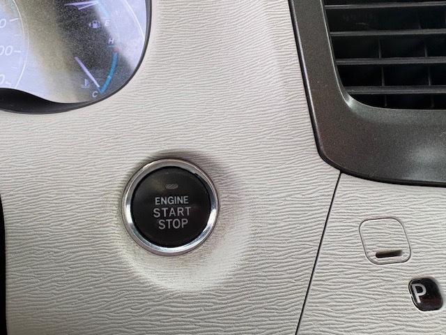 Toyota Sienna XLE 2011