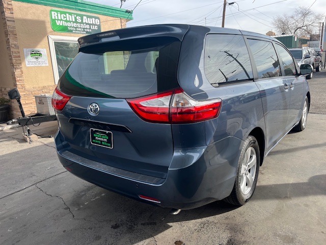 Toyota Sienna L FWD 7-Passenger V6 2015