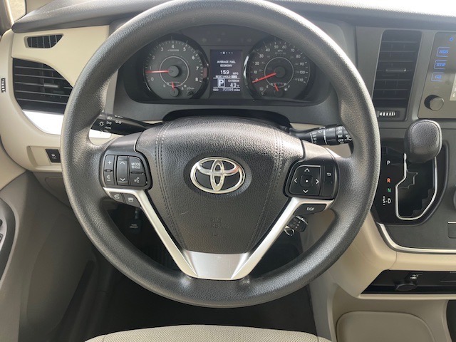 Toyota Sienna L FWD 7-Passenger V6 2015