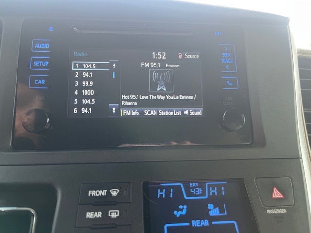 Toyota Sienna L FWD 7-Passenger V6 2015