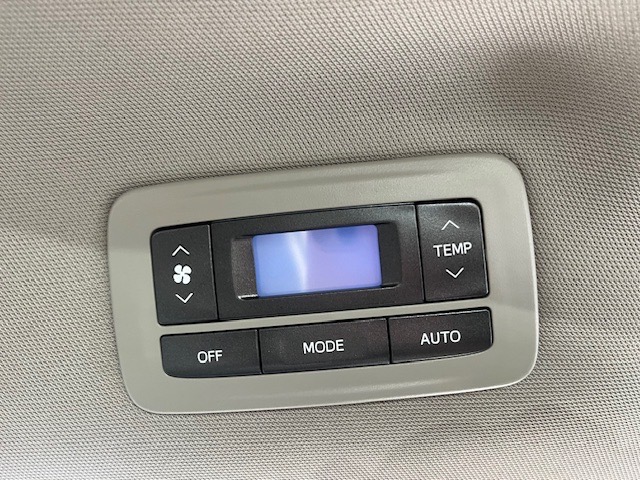 Toyota Sienna L FWD 7-Passenger V6 2015