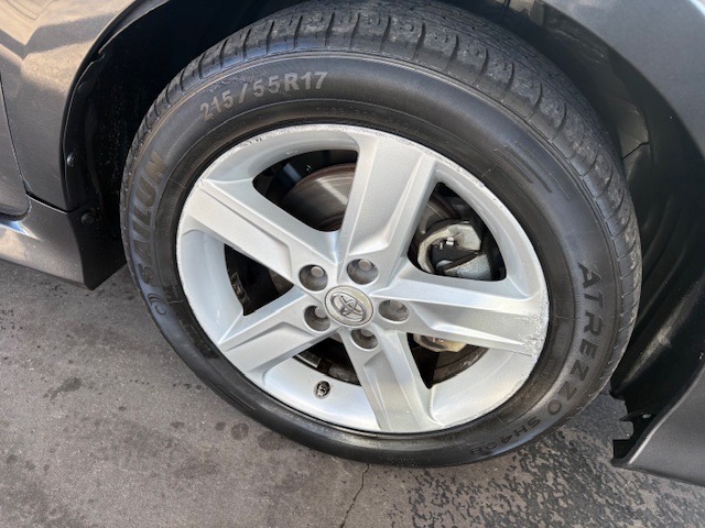 Toyota Camry SE 2012