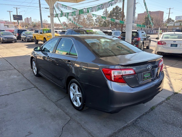 Toyota Camry SE 2012
