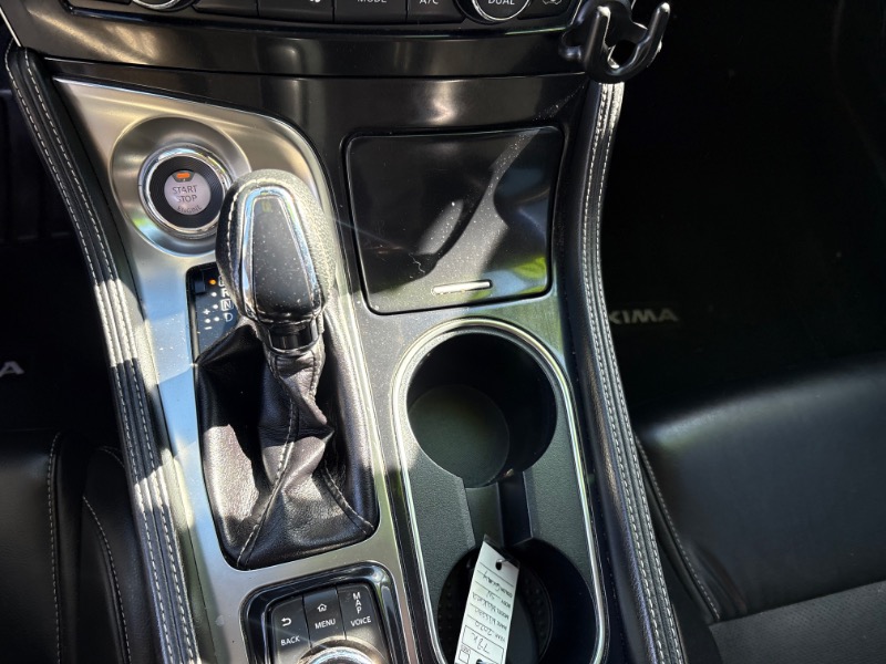 Nissan Maxima 3.5 SV 2020