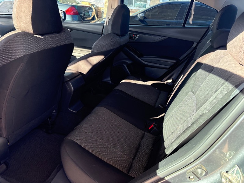 Subaru Impreza 2.0i 5M 4-Door 2019