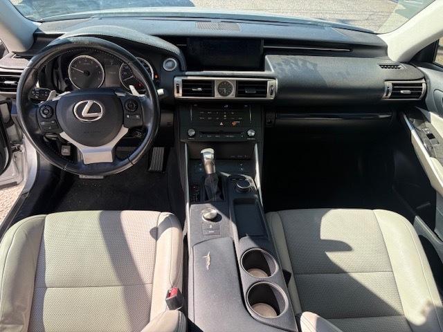 Lexus IS 250 RWD 2015
