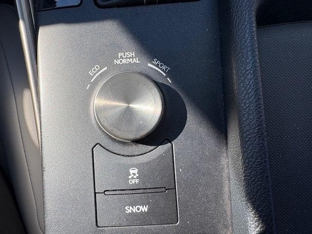 Lexus IS 250 RWD 2015