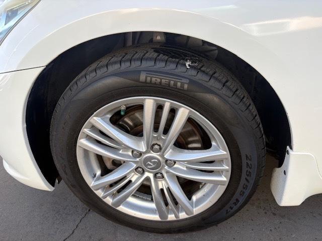 Infiniti G Sedan G37x AWD 2011