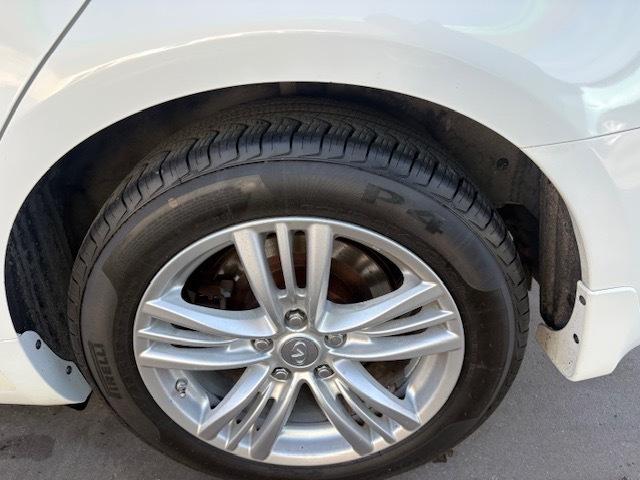 Infiniti G Sedan G37x AWD 2011