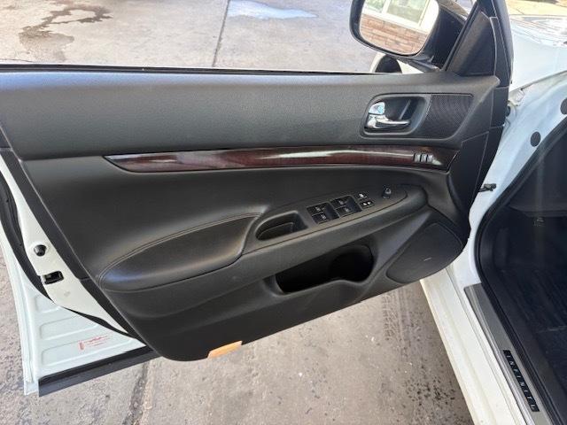 Infiniti G Sedan G37x AWD 2011