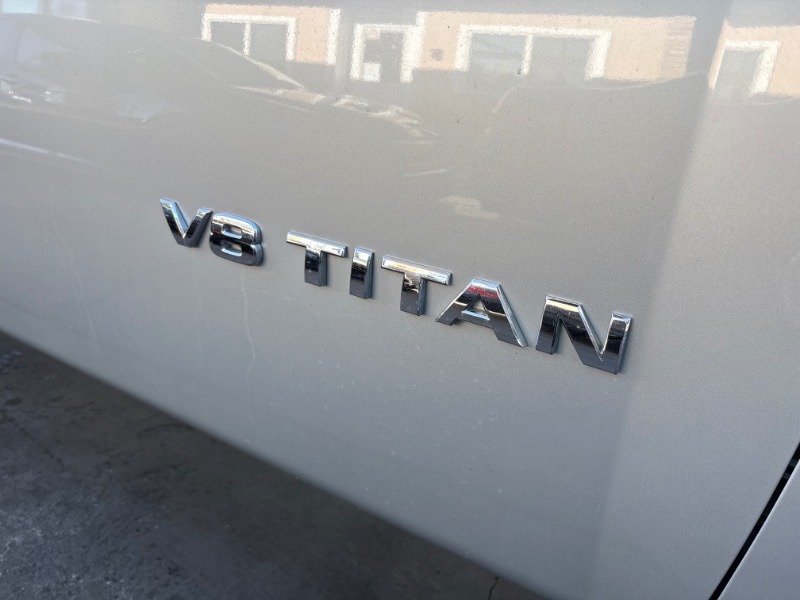 Nissan Titan PRO-4X Crew Cab 4WD 2015