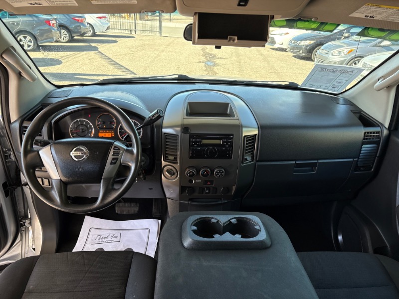 Nissan Titan PRO-4X Crew Cab 4WD 2015