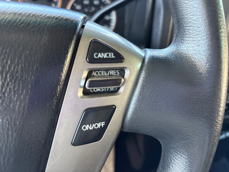 Nissan Titan PRO-4X Crew Cab 4WD 2015