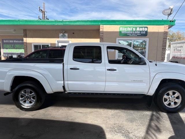 Toyota Tacoma PreRunner Double Cab Long Bed V6 2WD 2006