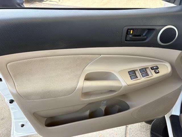 Toyota Tacoma PreRunner Double Cab Long Bed V6 2WD 2006