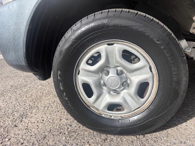 Toyota Tacoma Access Cab I4 Manual 2WD 2005