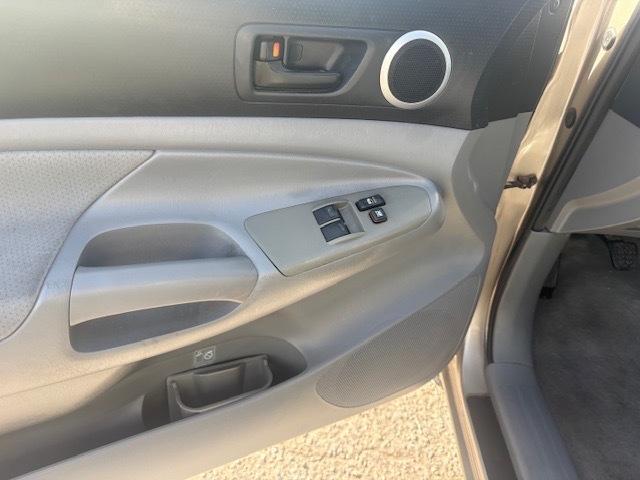 Toyota Tacoma Access Cab I4 Manual 2WD 2005