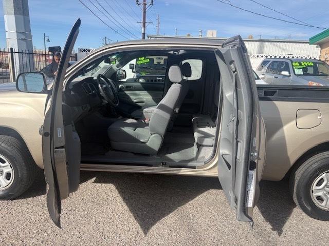 Toyota Tacoma Access Cab I4 Manual 2WD 2005