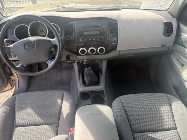 Toyota Tacoma Access Cab I4 Manual 2WD 2005