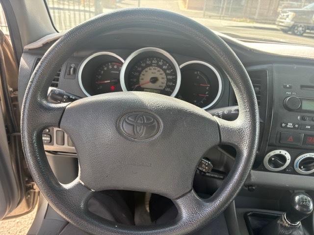 Toyota Tacoma Access Cab I4 Manual 2WD 2005