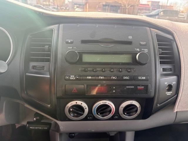 Toyota Tacoma Access Cab I4 Manual 2WD 2005