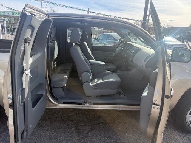Toyota Tacoma Access Cab I4 Manual 2WD 2005