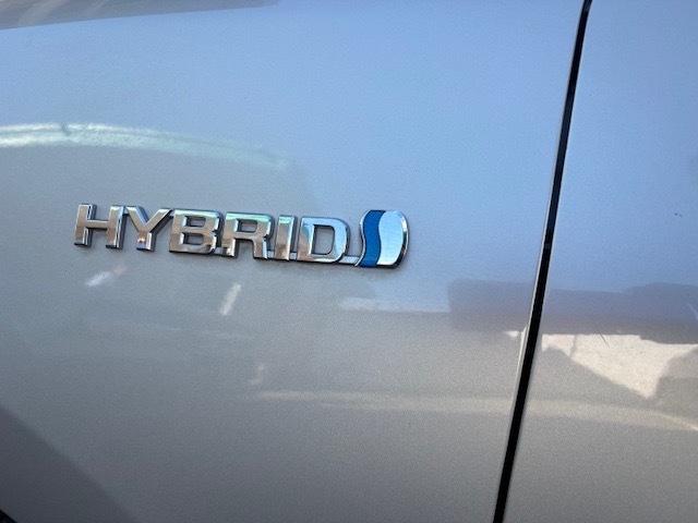 Toyota Camry Hybrid XLE 2013