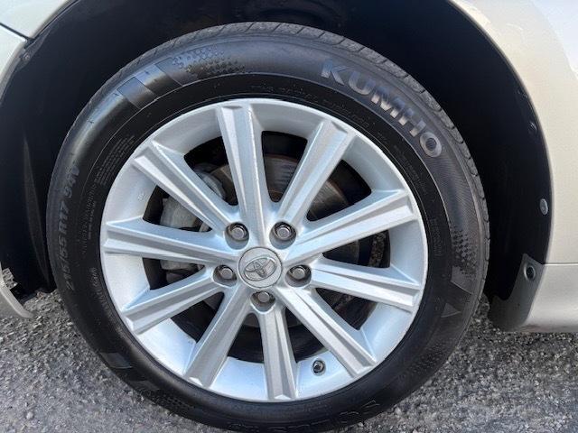 Toyota Camry Hybrid XLE 2013