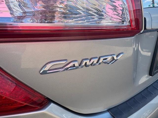 Toyota Camry Hybrid XLE 2013