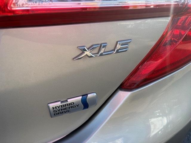 Toyota Camry Hybrid XLE 2013