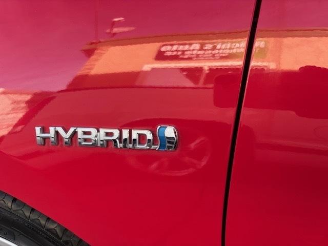 Toyota Prius c Four 2014