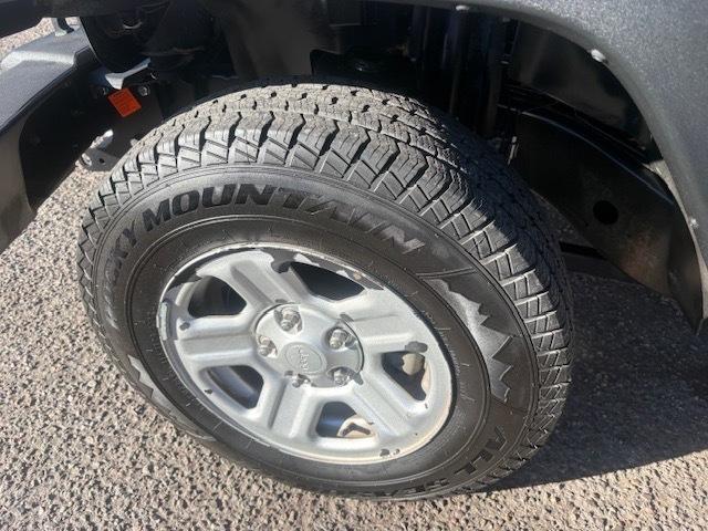 Jeep Wrangler Sport 4WD 2013