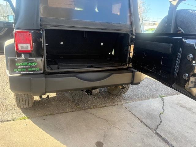 Jeep Wrangler Sport 4WD 2013