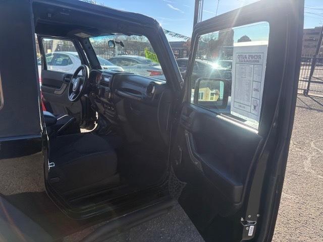 Jeep Wrangler Sport 4WD 2013