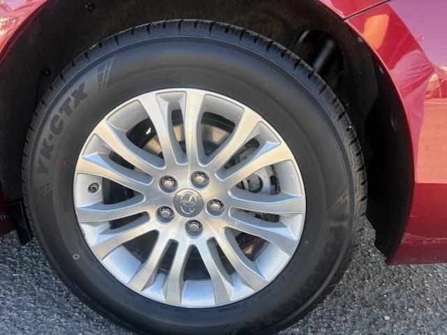 Toyota Sienna XLE FWD 8-Passenger V6 2016