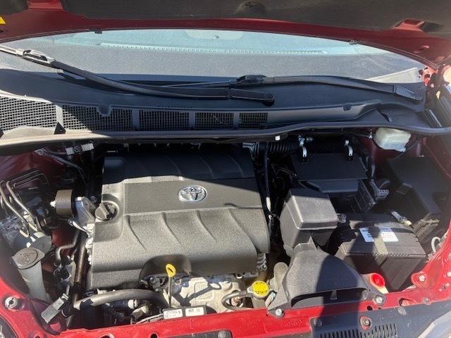 Toyota Sienna XLE FWD 8-Passenger V6 2016