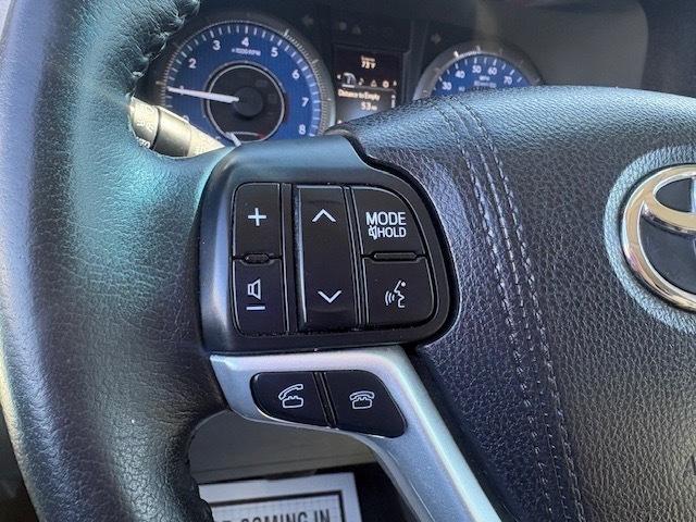 Toyota Sienna XLE FWD 8-Passenger V6 2016