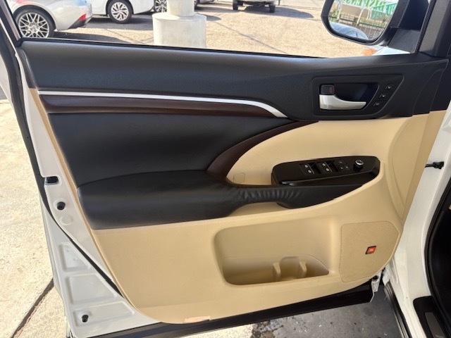 Toyota Highlander Limited AWD V6 2015