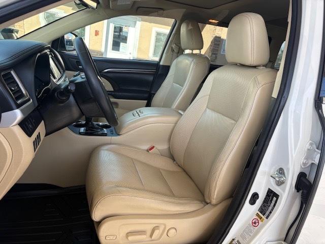 Toyota Highlander Limited AWD V6 2015